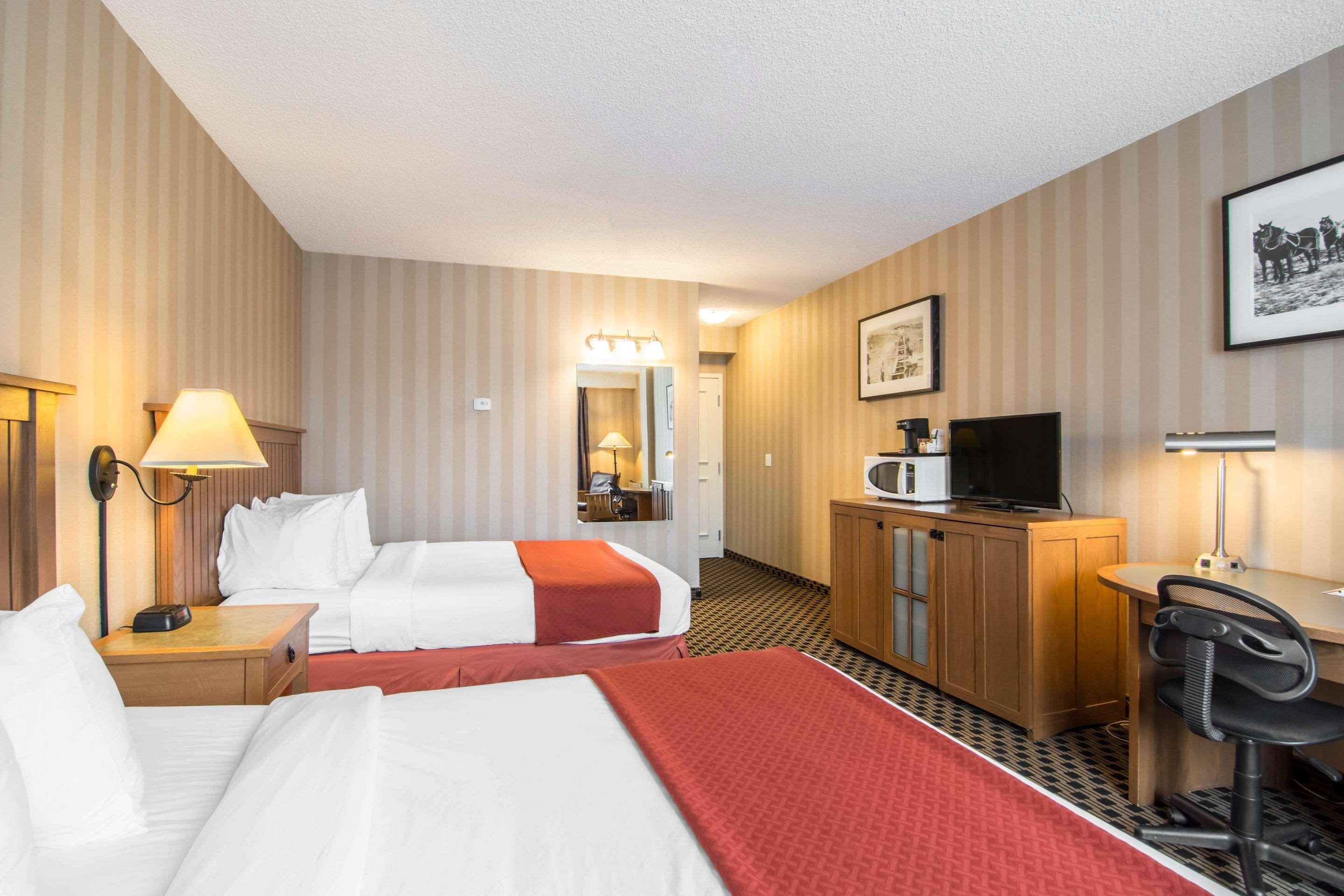 Quality Hotel Drumheller Bagian luar foto