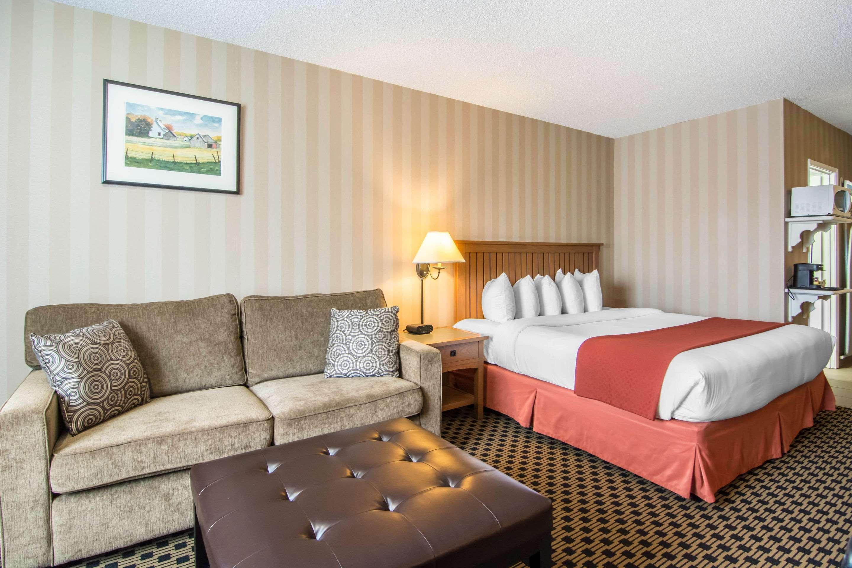 Quality Hotel Drumheller Bagian luar foto